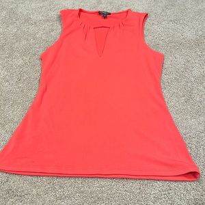 Express keyhole top-NWOT
